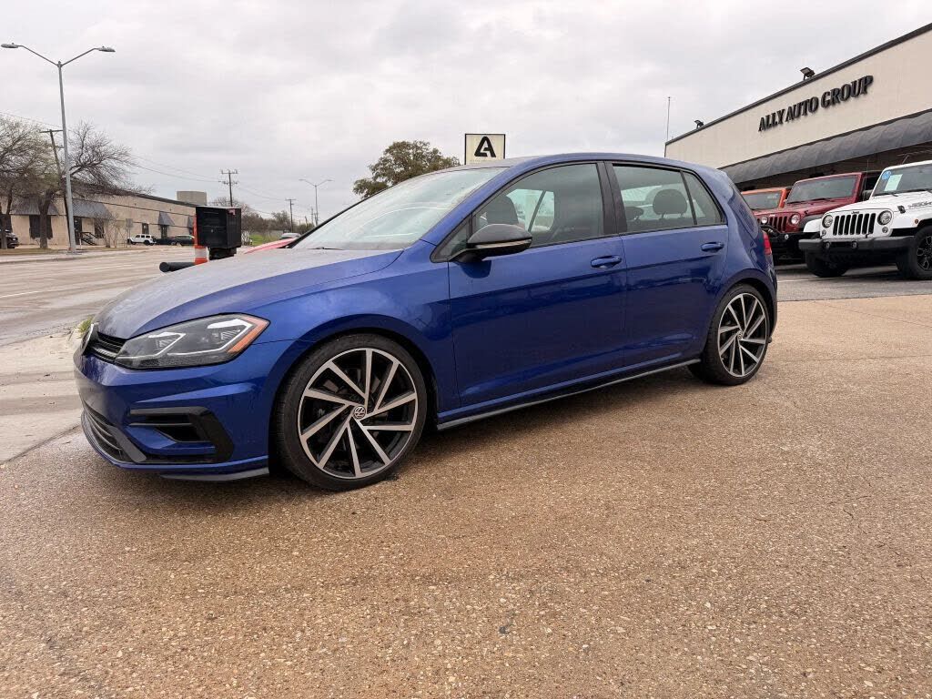 2018 VOLKSWAGEN Golf R