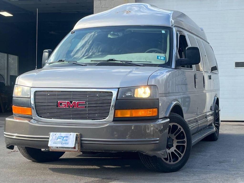 2005 GMC Savana