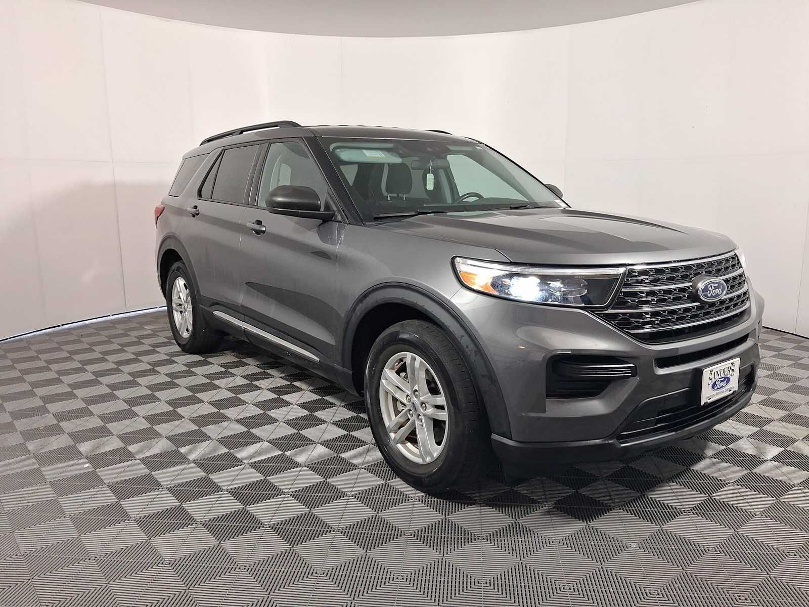 2023 FORD Explorer