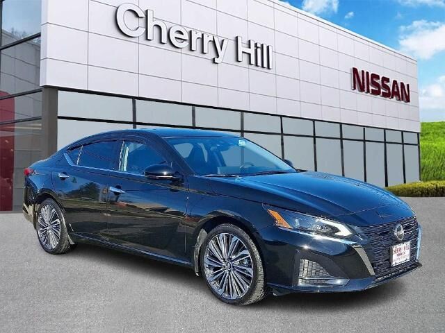 2023 NISSAN Altima