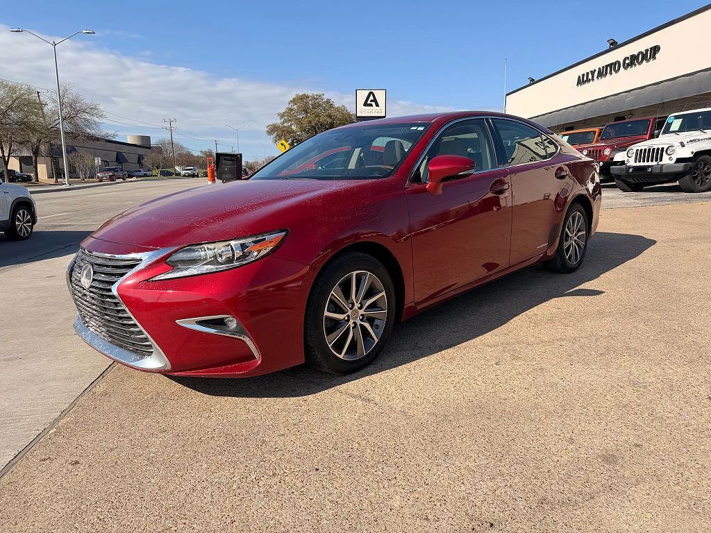 2018 LEXUS ES