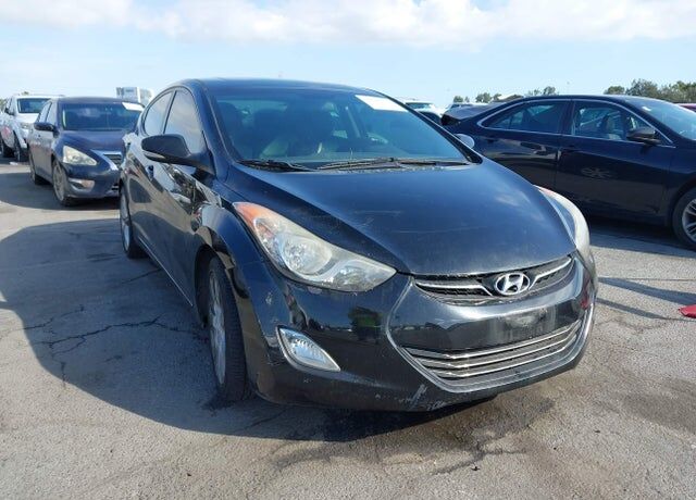 2012 HYUNDAI Elantra