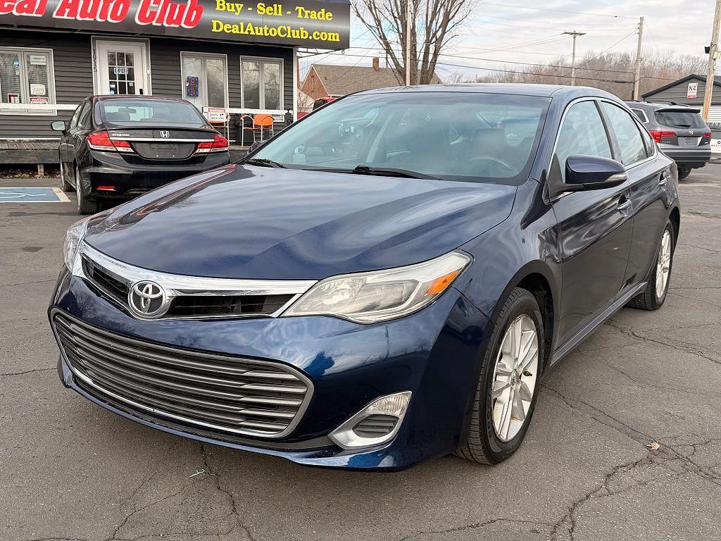 2013 TOYOTA Avalon