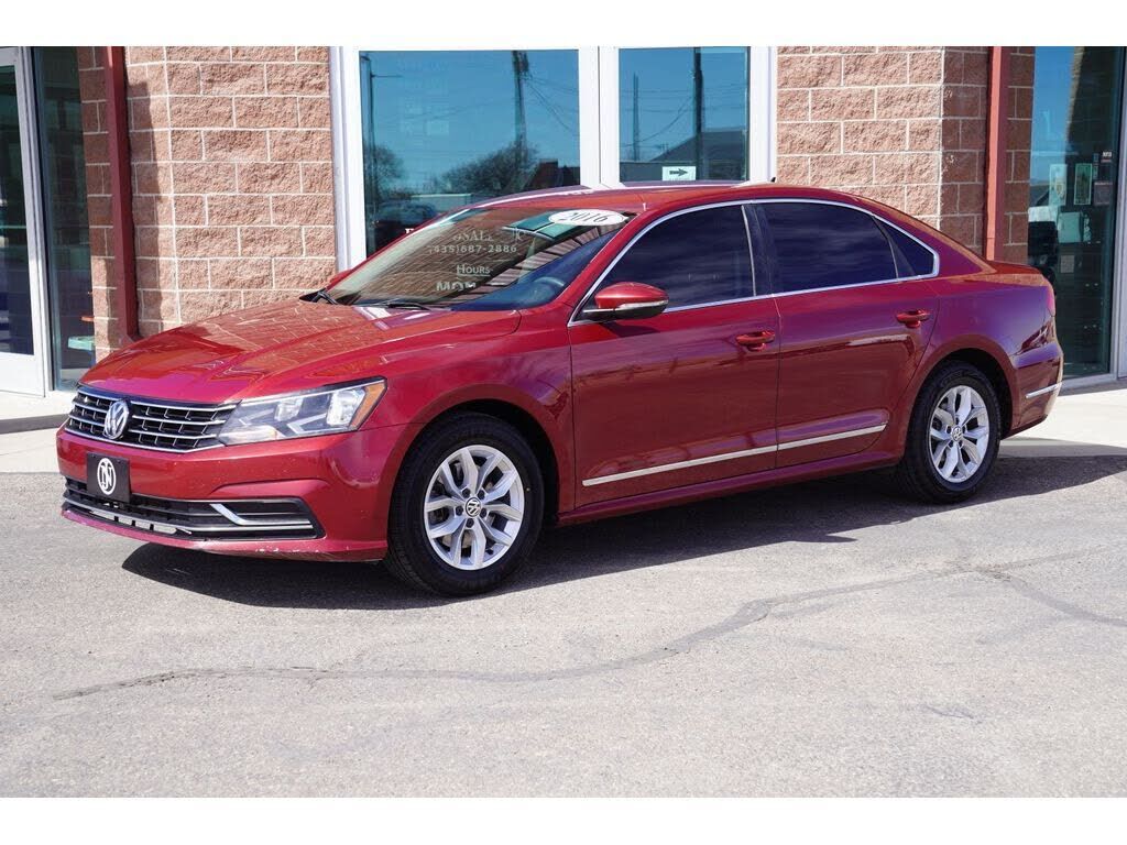 2016 VOLKSWAGEN Passat