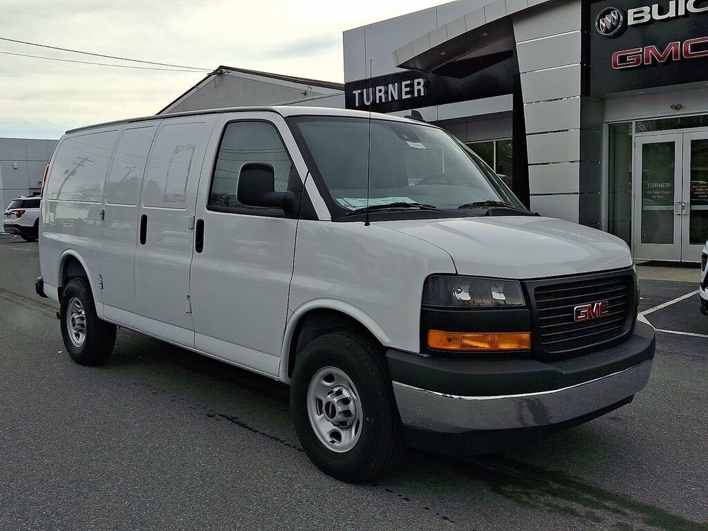 2025 GMC Savana