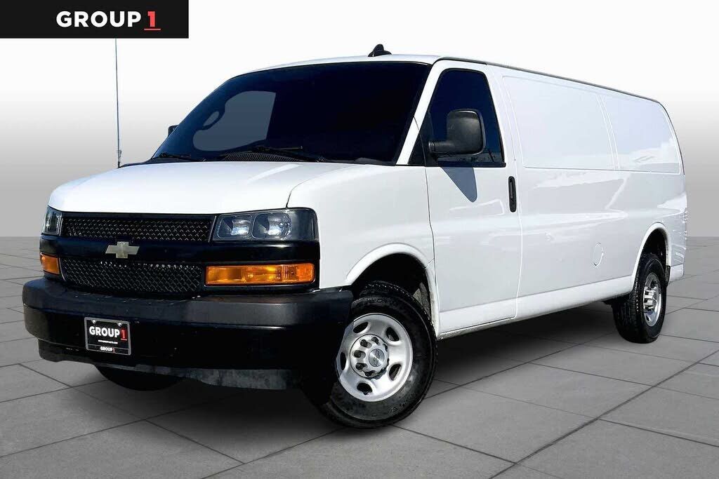 2023 CHEVROLET Express