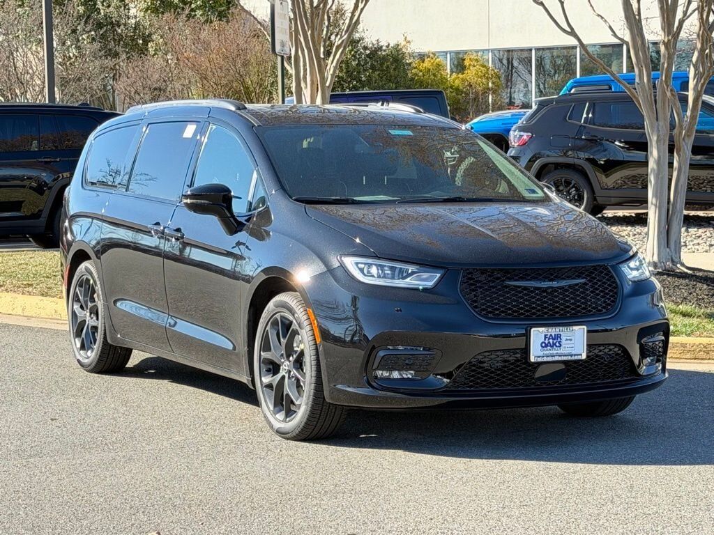 2026 CHRYSLER Pacifica