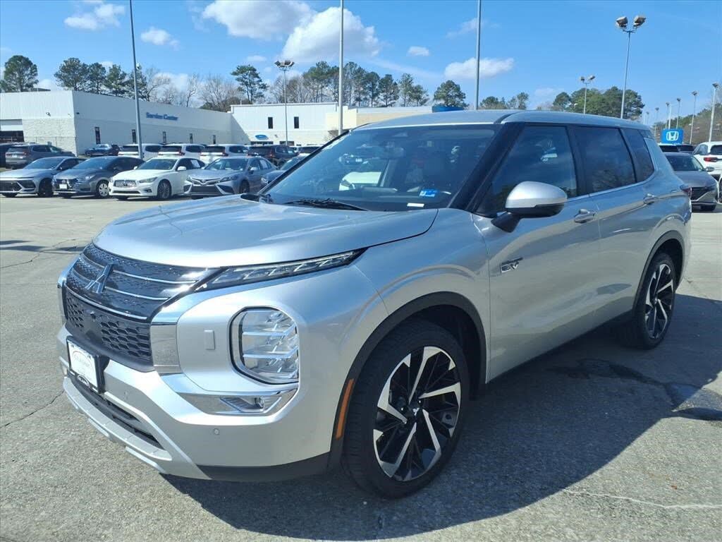 2024 MITSUBISHI Outlander