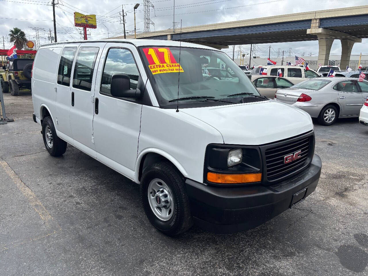 2017 GMC Savana