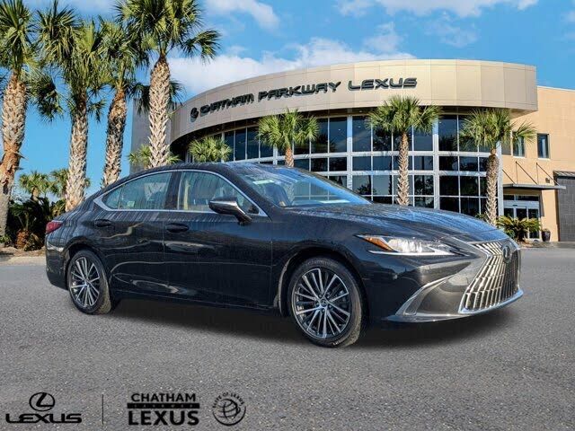 2025 LEXUS ES