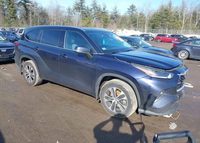 2021 TOYOTA Highlander