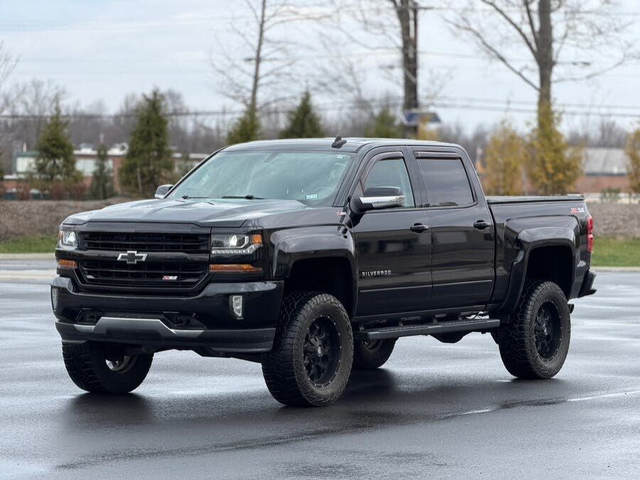 2017 CHEVROLET Silverado