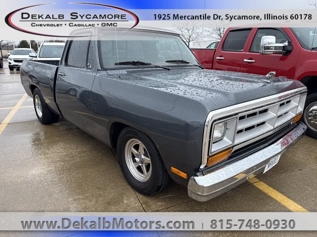1987 DODGE D-Series