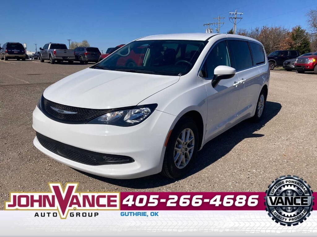 2023 CHRYSLER Voyager