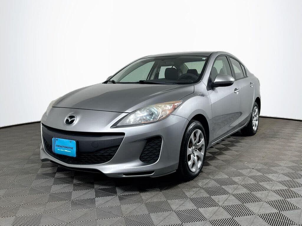 2013 MAZDA Mazda3