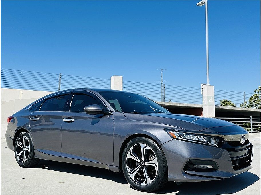 2018 HONDA Accord