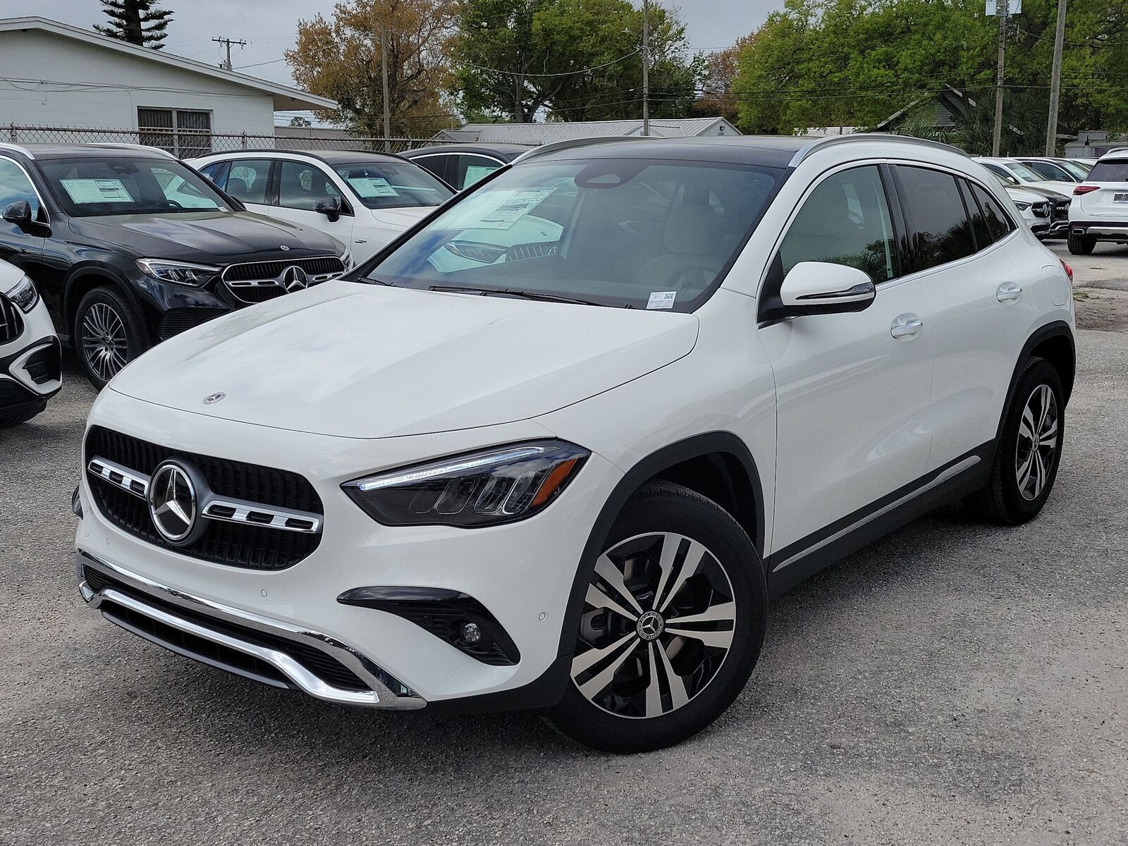 2026 MERCEDES-BENZ GLA-Class