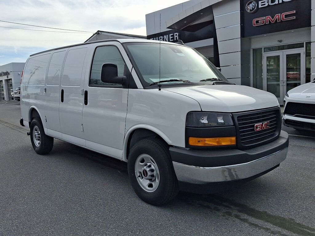 2025 GMC Savana