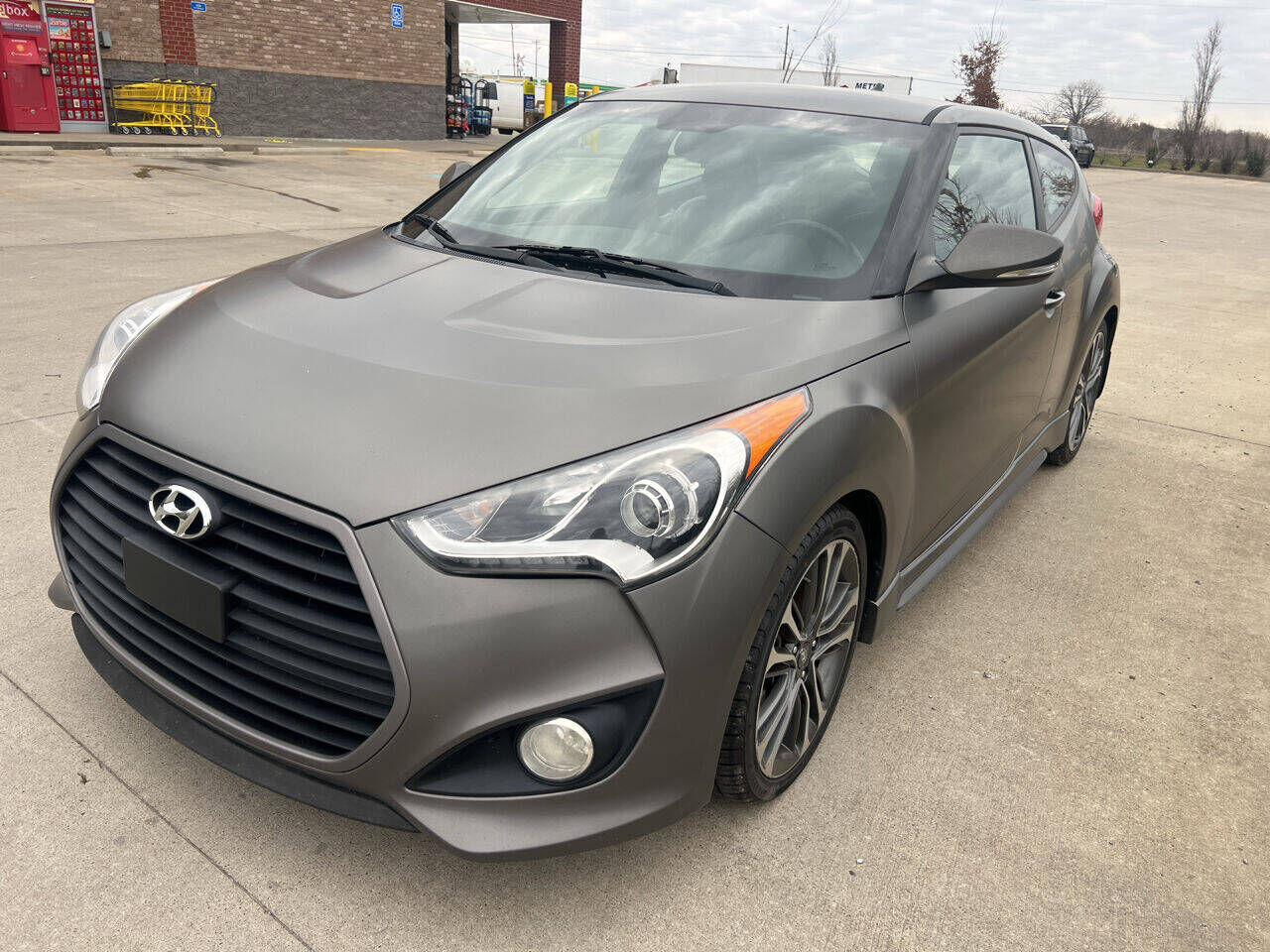 2016 HYUNDAI Veloster