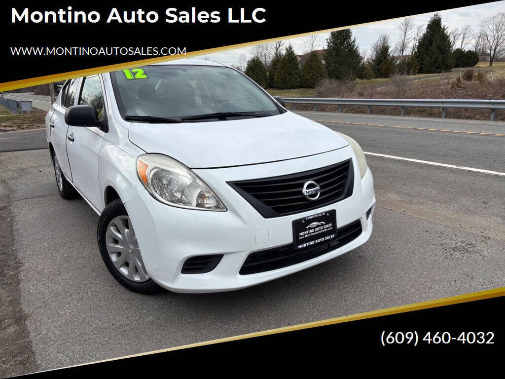 2012 NISSAN Versa