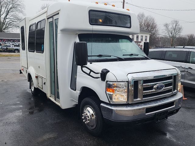 2016 FORD E-350