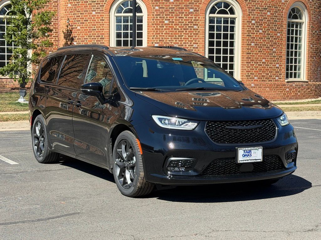2026 CHRYSLER Pacifica