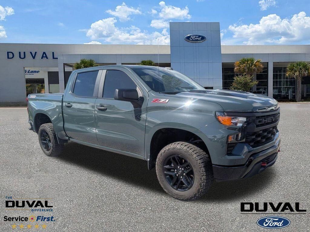 2025 CHEVROLET Silverado