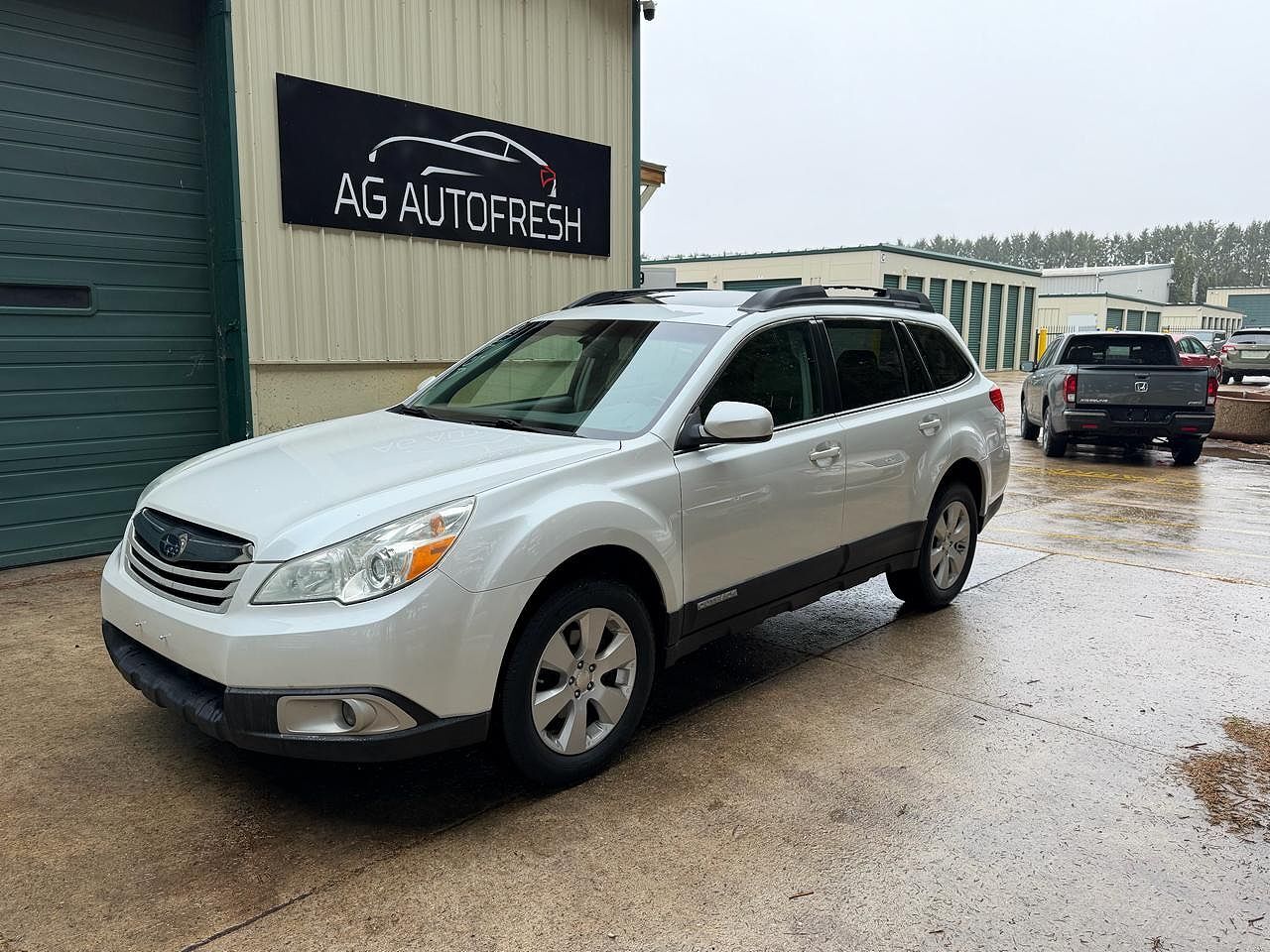 2011 SUBARU Outback