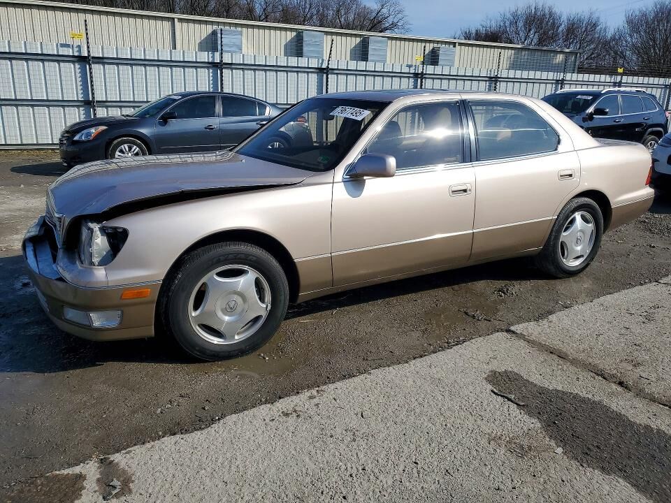 Lexus LS