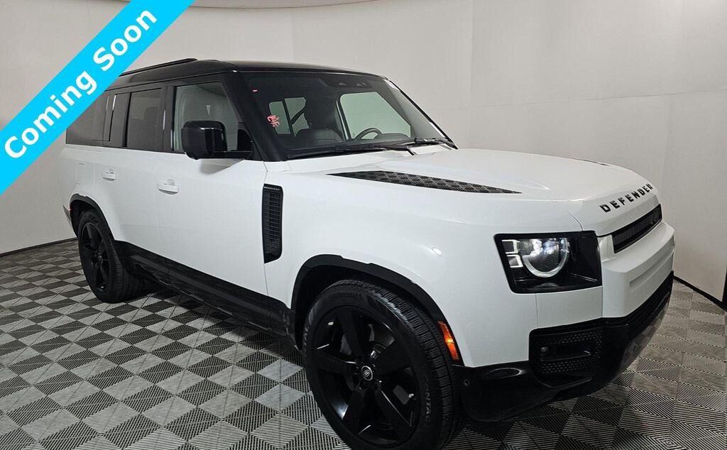 2025 LAND ROVER Defender