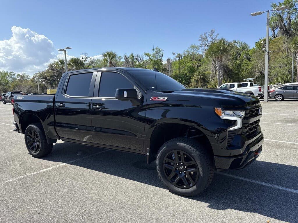2025 CHEVROLET Silverado