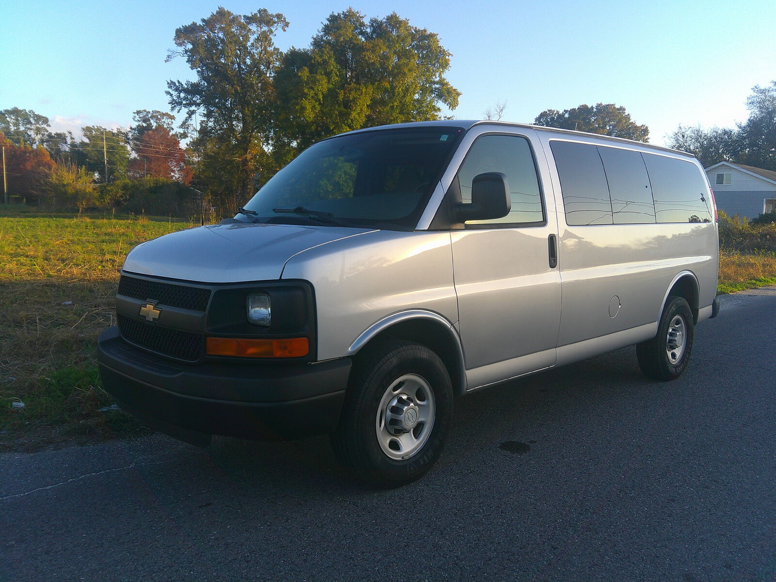 2019 CHEVROLET Express