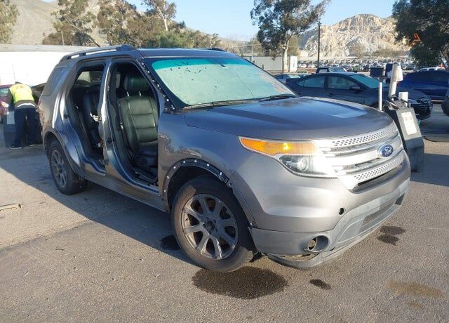 2014 FORD Explorer