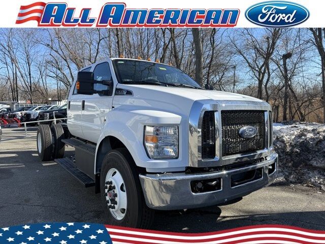 2027 FORD F-650