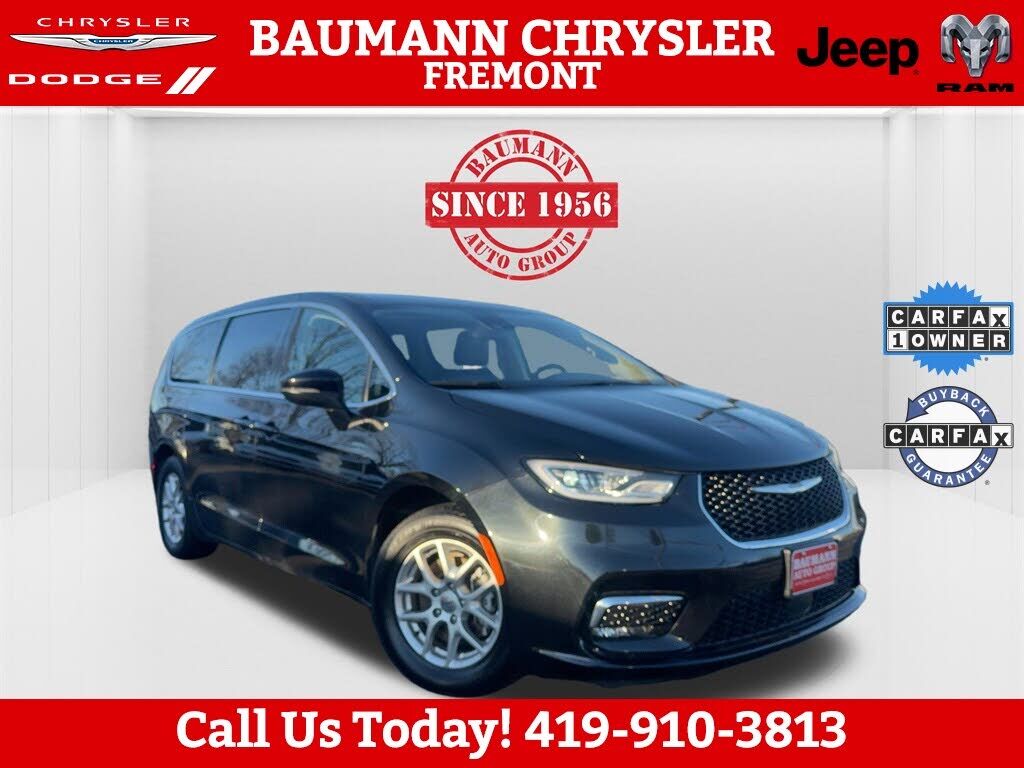 2023 CHRYSLER Pacifica