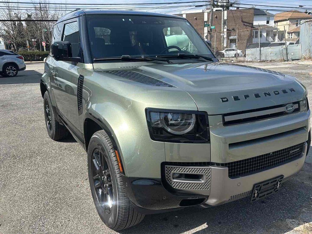 2022 LAND ROVER Defender