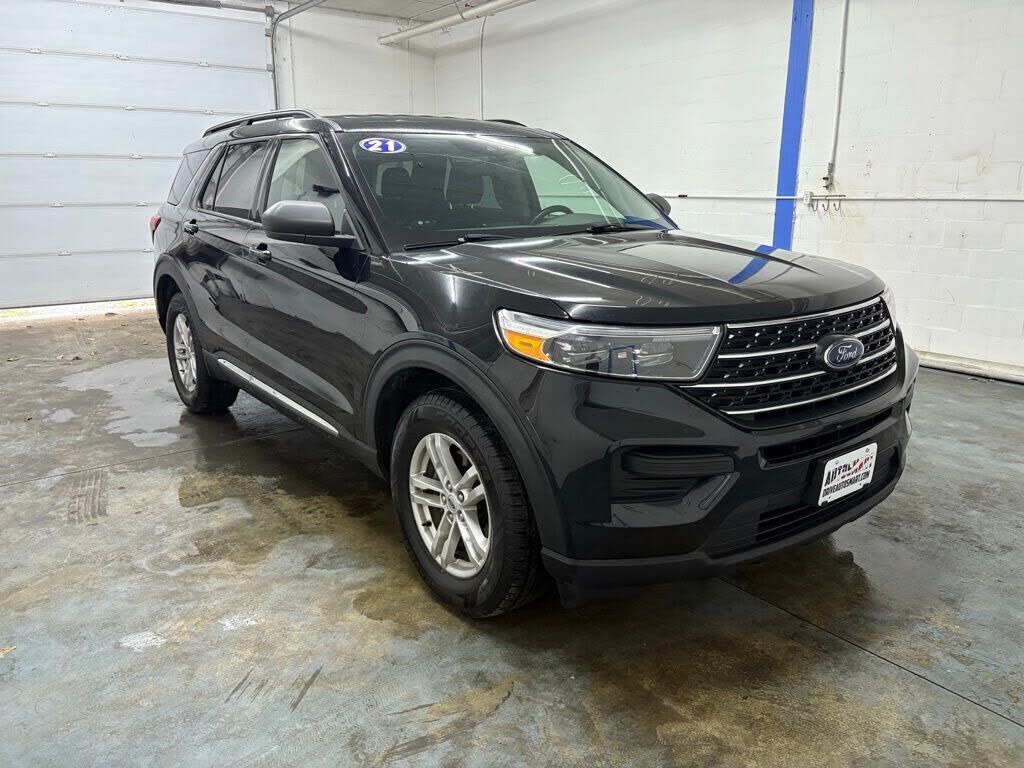 2021 FORD Explorer