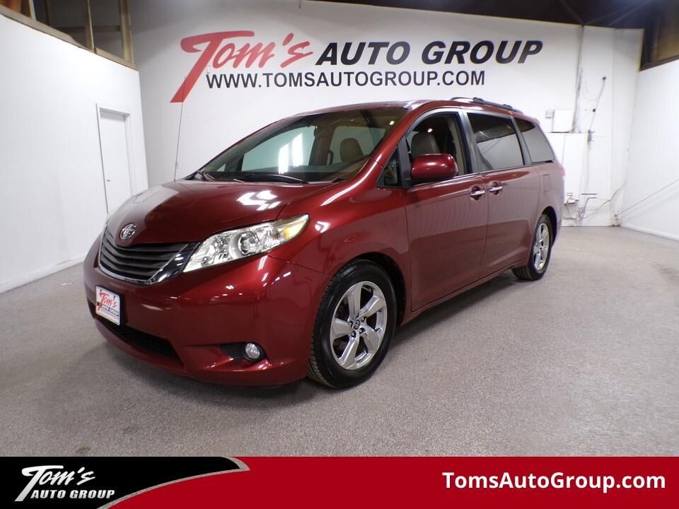 2013 TOYOTA Sienna
