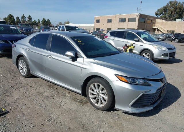 2021 TOYOTA Camry