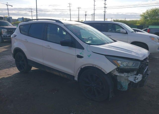 2017 FORD Escape