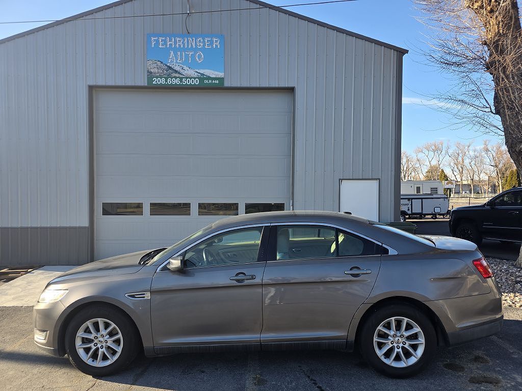2013 FORD Taurus