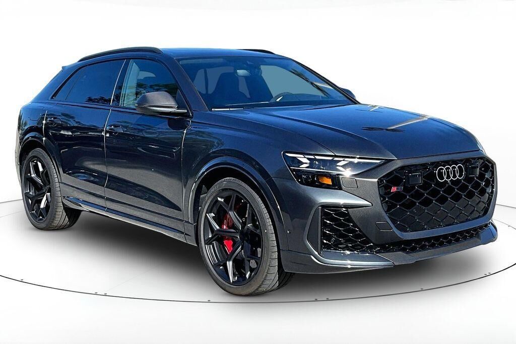 2026 AUDI RS Q8