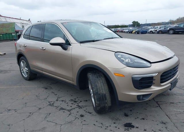 2017 PORSCHE Cayenne