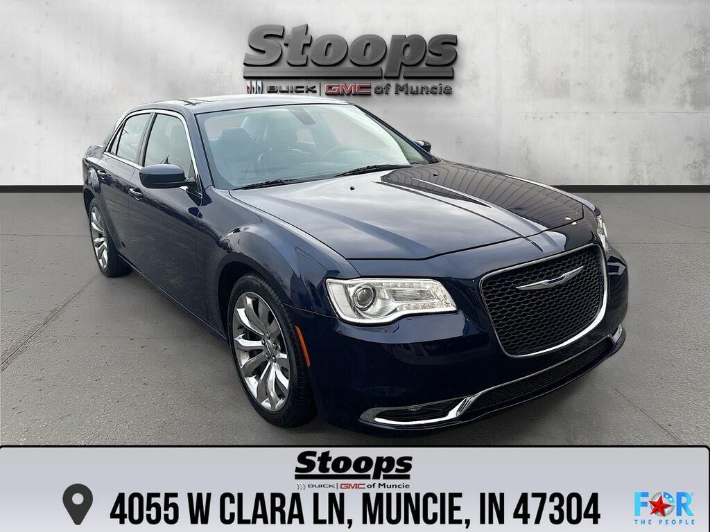 2017 CHRYSLER 300