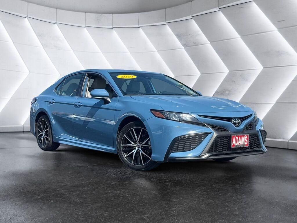 2024 TOYOTA Camry