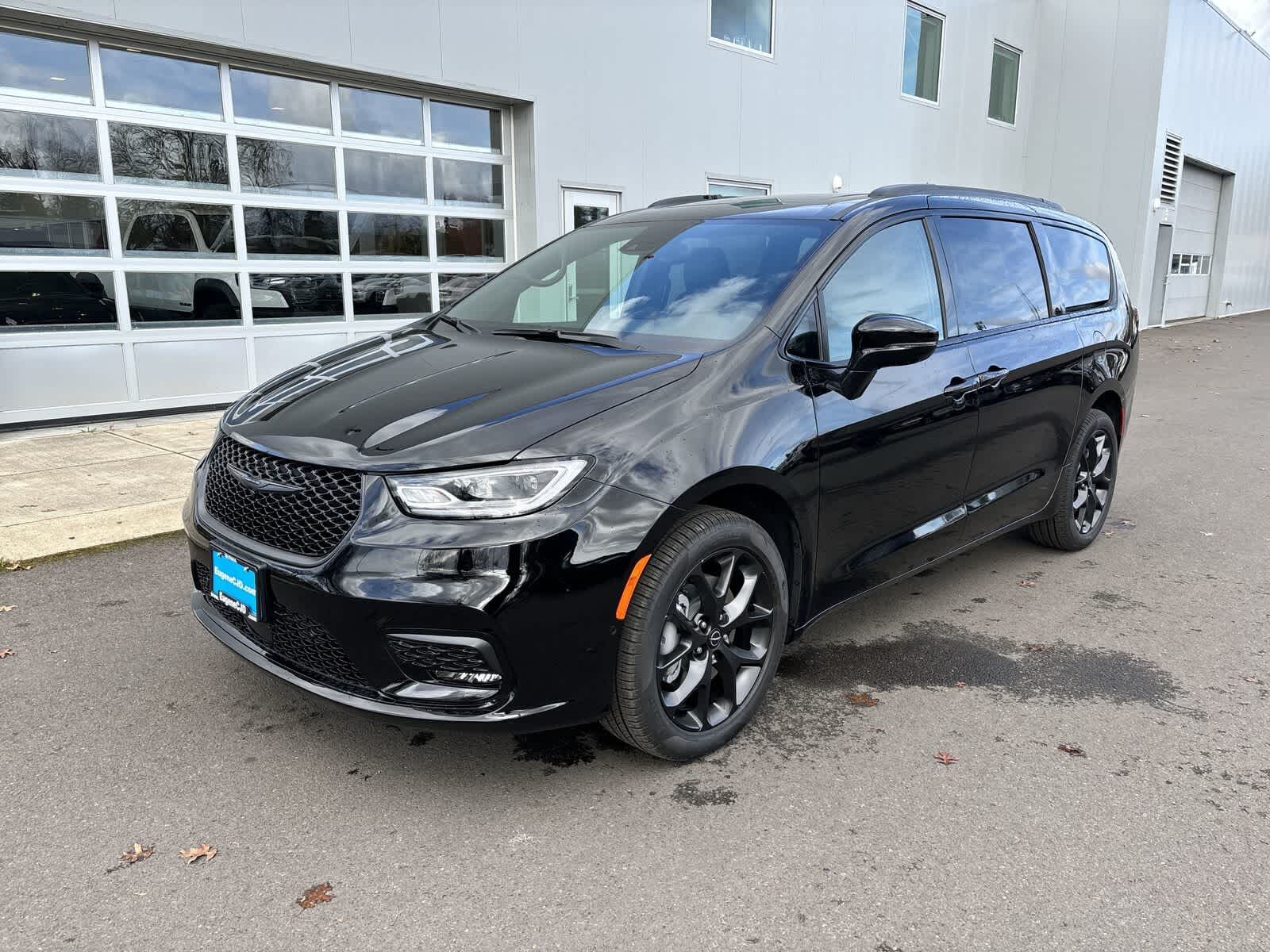 2026 CHRYSLER Pacifica