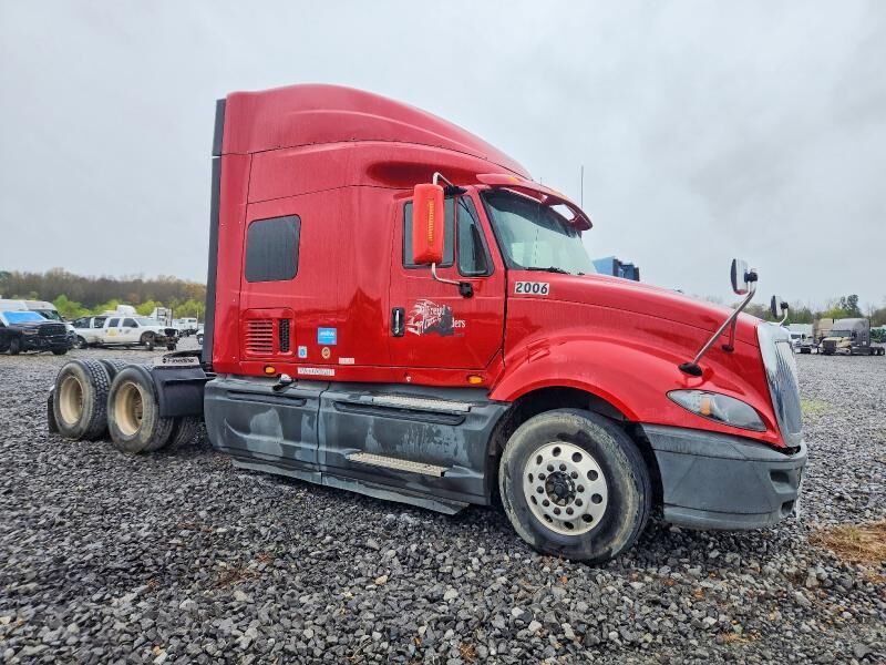 2016 INTERNATIONAL LF687