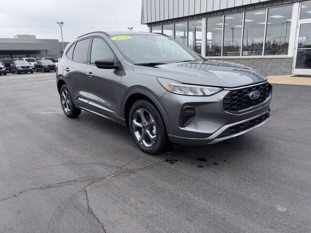 2024 FORD Escape