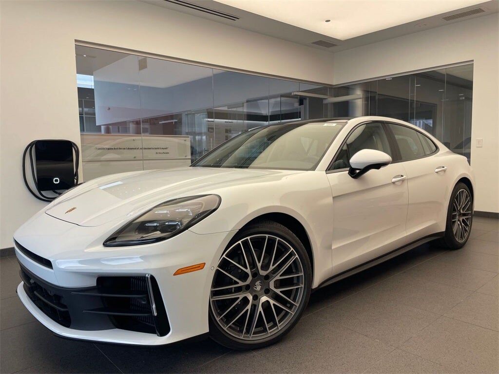 2026 PORSCHE Panamera