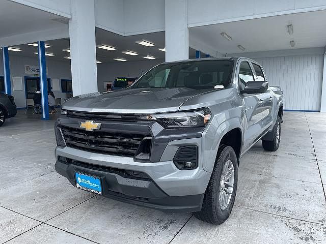 2025 CHEVROLET Colorado